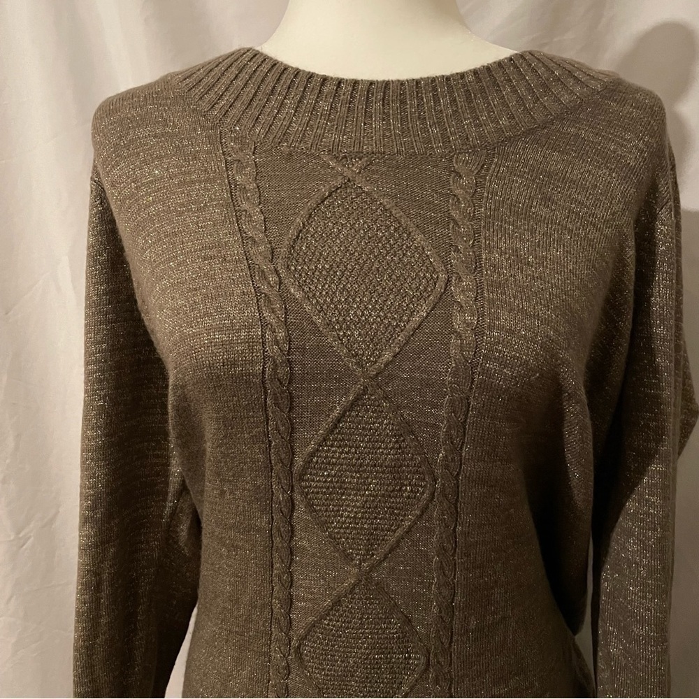 Reitmans Women’s Size 1X Chunky Knit Tawny Gold Metallic Woven Crewneck Sweater - Picture 2 of 8